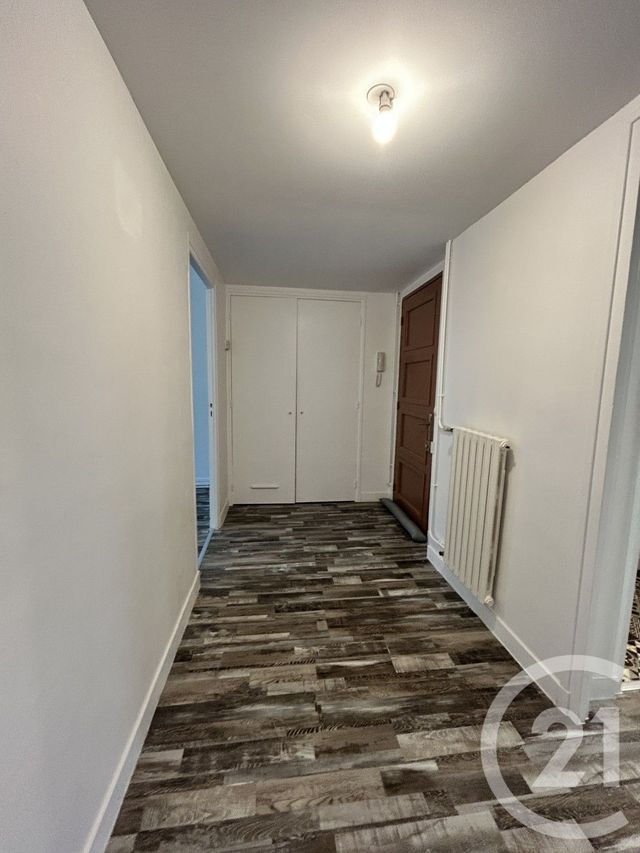 Appartement F3 &agrave; louer - 3 pi&egrave;ces - 63,54 m2 - Lisieux - 14 - BASSE-NORMANDIE