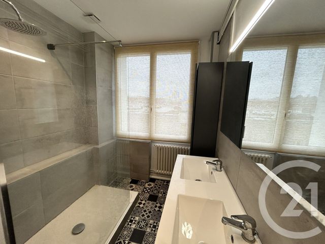 Appartement F3 &agrave; louer - 3 pi&egrave;ces - 63,54 m2 - Lisieux - 14 - BASSE-NORMANDIE