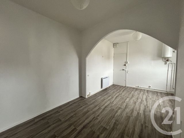 Appartement F2 &agrave; louer - 2 pi&egrave;ces - 27,41 m2 - Lisieux - 14 - BASSE-NORMANDIE