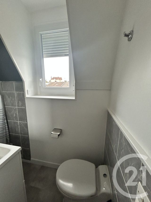 Appartement F2 &agrave; louer - 2 pi&egrave;ces - 27,41 m2 - Lisieux - 14 - BASSE-NORMANDIE
