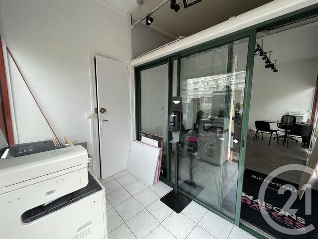 Appartement Local &agrave; louer - 2 pi&egrave;ces - 24,60 m2 - Lisieux - 14 - BASSE-NORMANDIE