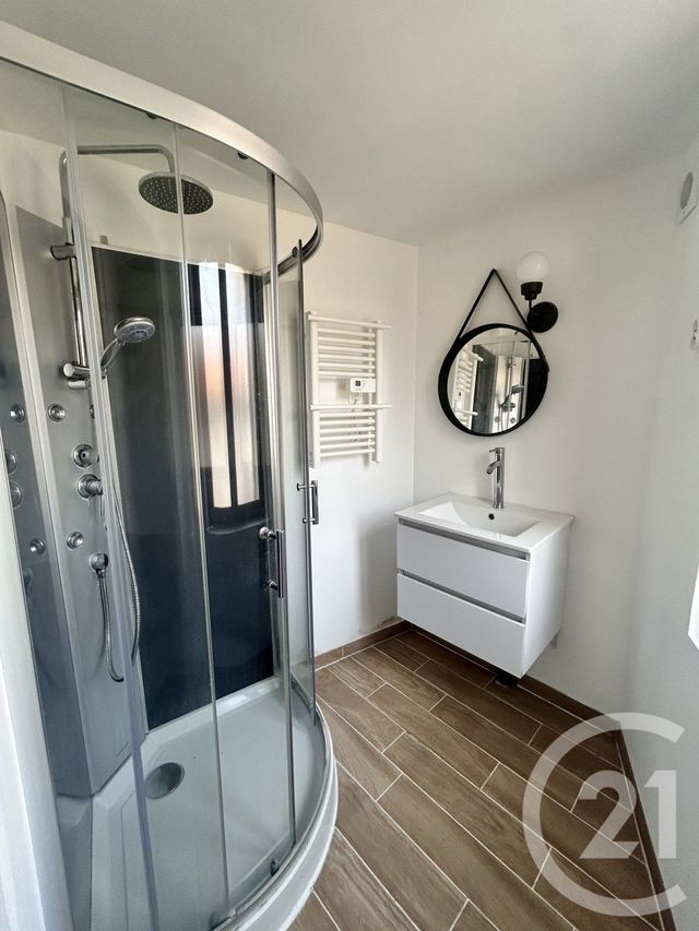 Appartement F3 &agrave; louer - 3 pi&egrave;ces - 45,80 m2 - St Desir - 14 - BASSE-NORMANDIE