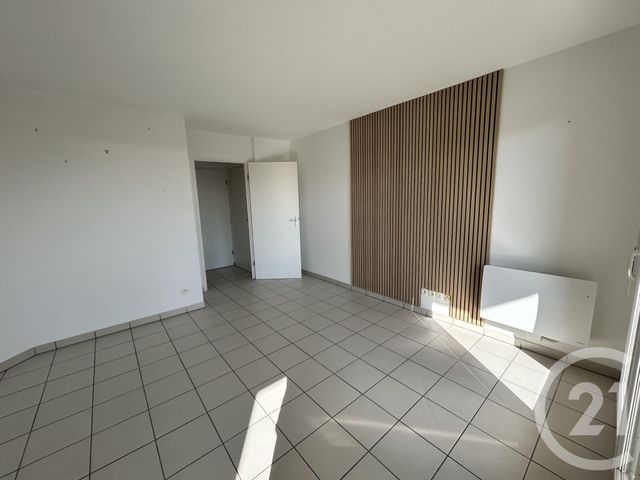 Appartement F2 bis &agrave; louer - 3 pi&egrave;ces - 55,07 m2 - Lisieux - 14 - BASSE-NORMANDIE