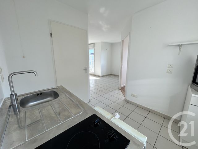 Appartement F2 bis &agrave; louer - 3 pi&egrave;ces - 55,07 m2 - Lisieux - 14 - BASSE-NORMANDIE