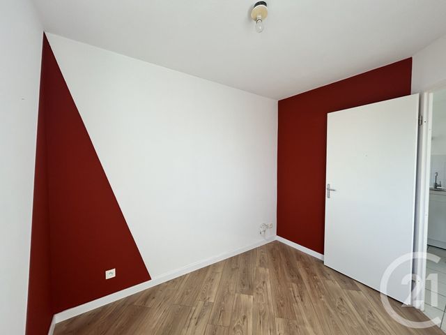 Appartement F2 bis &agrave; louer - 3 pi&egrave;ces - 55,07 m2 - Lisieux - 14 - BASSE-NORMANDIE