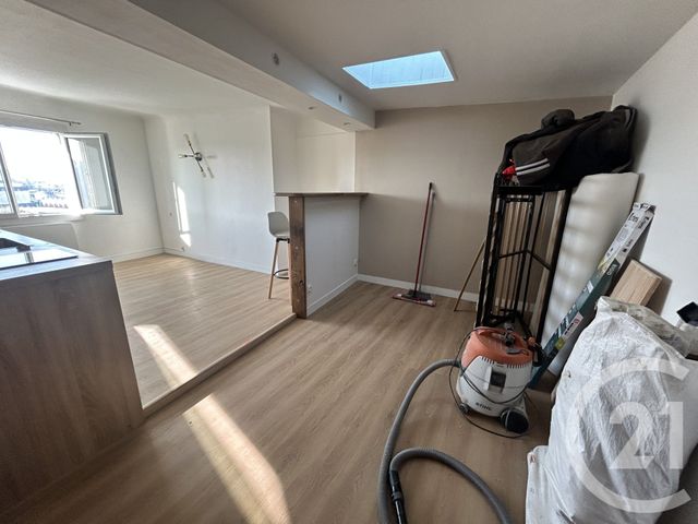 Appartement Studio &agrave; louer - 1 pi&egrave;ce - 23,07 m2 - Lisieux - 14 - BASSE-NORMANDIE