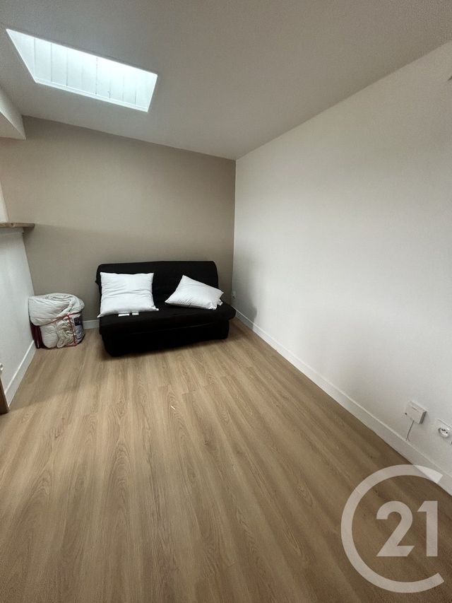 Appartement Studio &agrave; louer - 1 pi&egrave;ce - 23,07 m2 - Lisieux - 14 - BASSE-NORMANDIE
