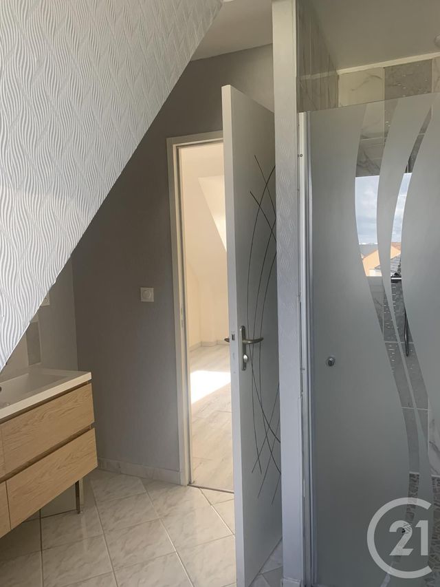 Maison &agrave; louer - 4 pi&egrave;ces - 108,69 m2 - Lisieux - 14 - BASSE-NORMANDIE