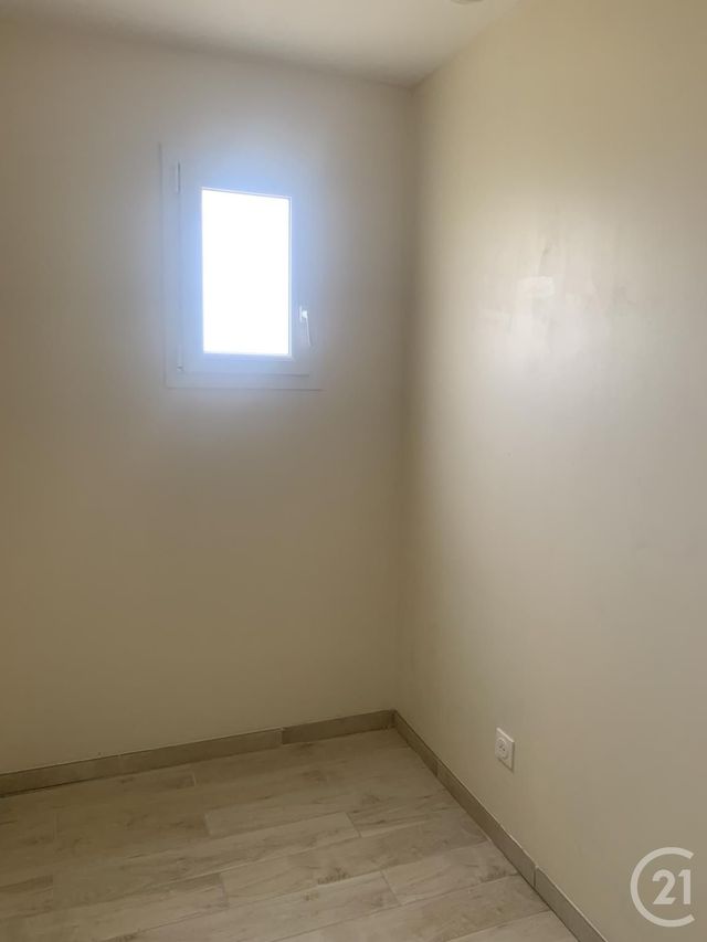 Maison &agrave; louer - 4 pi&egrave;ces - 108,69 m2 - Lisieux - 14 - BASSE-NORMANDIE