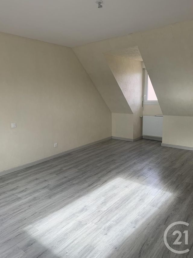 Maison &agrave; louer - 4 pi&egrave;ces - 108,69 m2 - Lisieux - 14 - BASSE-NORMANDIE