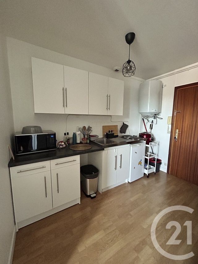 Appartement Studio &agrave; louer - 1 pi&egrave;ce - 23 m2 - Lisieux - 14 - BASSE-NORMANDIE