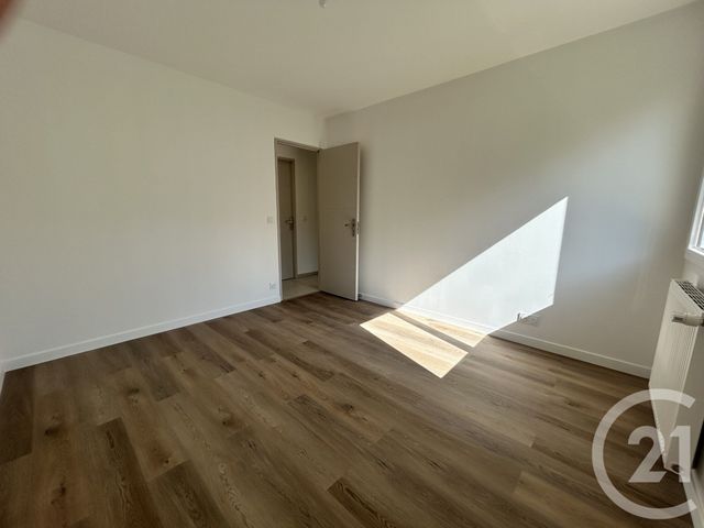 Maison &agrave; louer - 4 pi&egrave;ces - 87,61 m2 - Ouilly Le Vicomte - 14 - BASSE-NORMANDIE