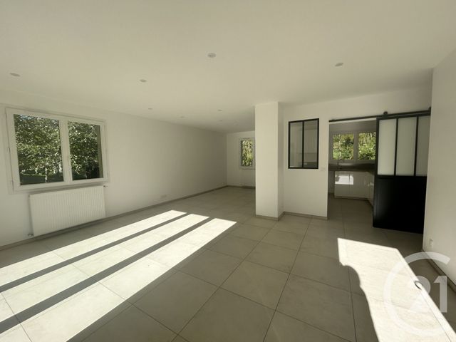 Maison &agrave; louer - 4 pi&egrave;ces - 87,61 m2 - Ouilly Le Vicomte - 14 - BASSE-NORMANDIE