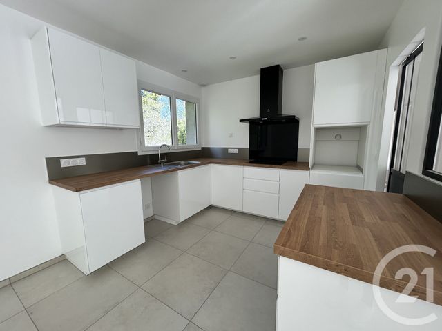 Maison &agrave; louer - 4 pi&egrave;ces - 87,61 m2 - Ouilly Le Vicomte - 14 - BASSE-NORMANDIE