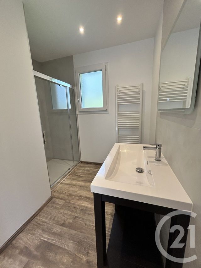 Maison &agrave; louer - 4 pi&egrave;ces - 87,61 m2 - Ouilly Le Vicomte - 14 - BASSE-NORMANDIE