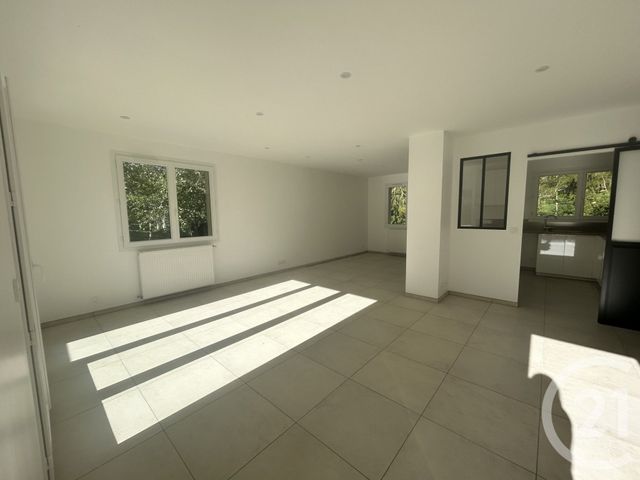 Maison &agrave; louer - 4 pi&egrave;ces - 87,61 m2 - Ouilly Le Vicomte - 14 - BASSE-NORMANDIE