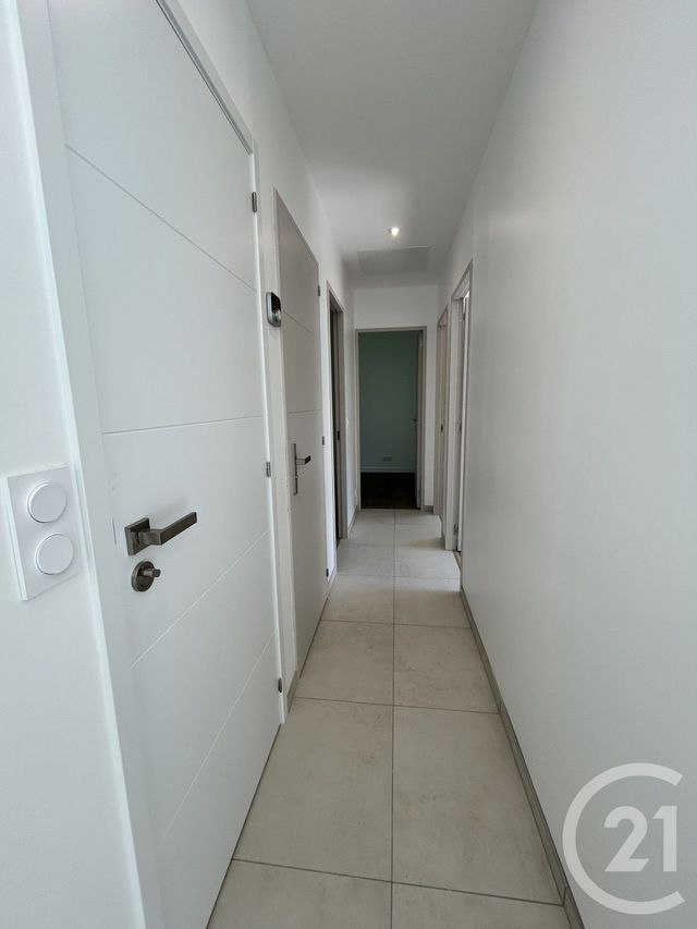 Maison &agrave; louer - 4 pi&egrave;ces - 87,61 m2 - Ouilly Le Vicomte - 14 - BASSE-NORMANDIE