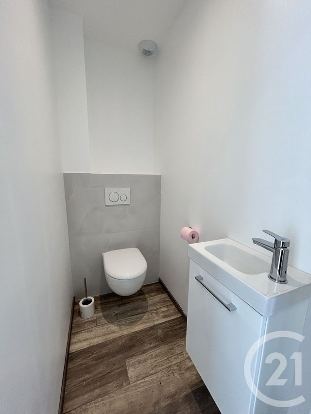 Maison &agrave; louer - 4 pi&egrave;ces - 87,61 m2 - Ouilly Le Vicomte - 14 - BASSE-NORMANDIE