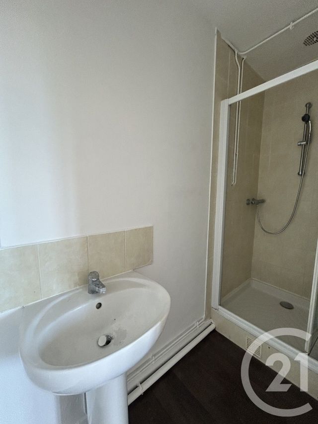 Appartement F3 &agrave; louer - 3 pi&egrave;ces - 51,50 m2 - Lisieux - 14 - BASSE-NORMANDIE