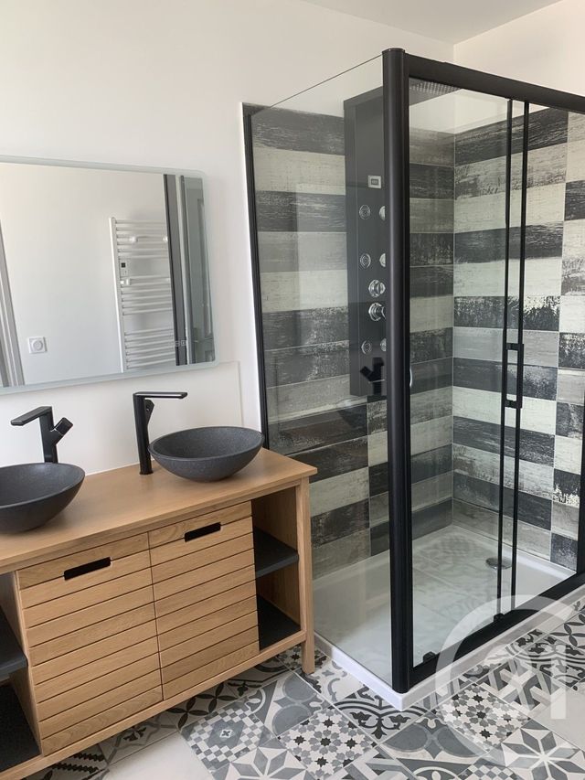 Maison &agrave; louer - 4 pi&egrave;ces - 80,48 m2 - Livarot Pays D Auge - 14 - BASSE-NORMANDIE