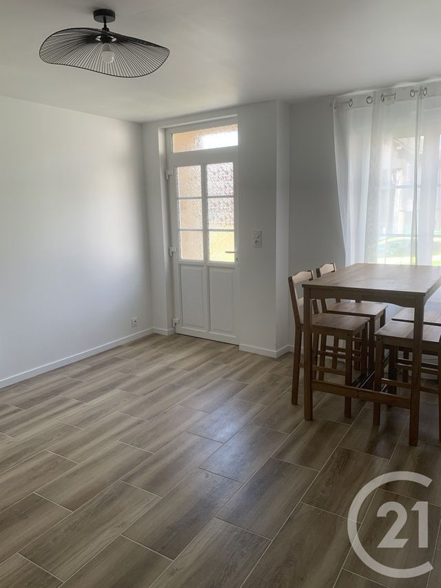 Maison &agrave; louer - 4 pi&egrave;ces - 80,48 m2 - Livarot Pays D Auge - 14 - BASSE-NORMANDIE