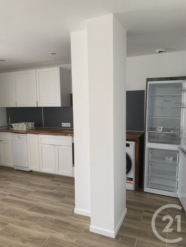 Maison &agrave; louer - 4 pi&egrave;ces - 80,48 m2 - Livarot Pays D Auge - 14 - BASSE-NORMANDIE