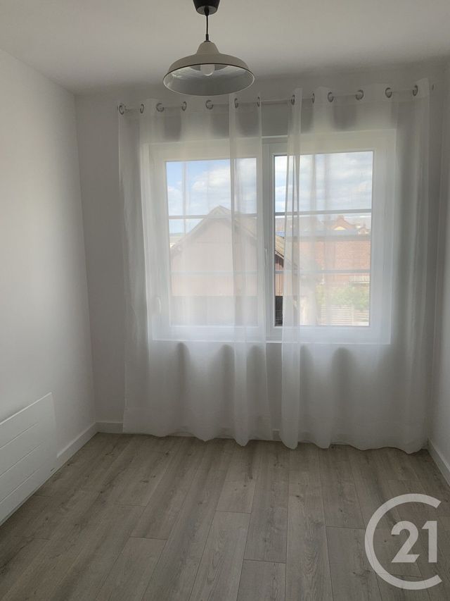 Maison &agrave; louer - 4 pi&egrave;ces - 80,48 m2 - Livarot Pays D Auge - 14 - BASSE-NORMANDIE