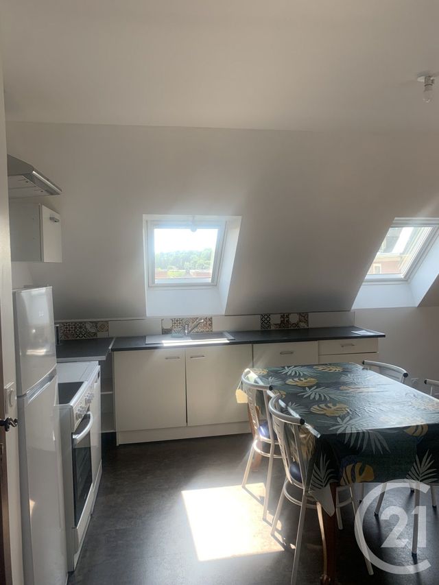 Appartement F3 &agrave; louer - 3 pi&egrave;ces - 38,50 m2 - Lisieux - 14 - BASSE-NORMANDIE