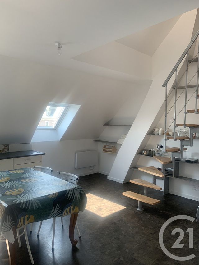 Appartement F3 &agrave; louer - 3 pi&egrave;ces - 38,50 m2 - Lisieux - 14 - BASSE-NORMANDIE
