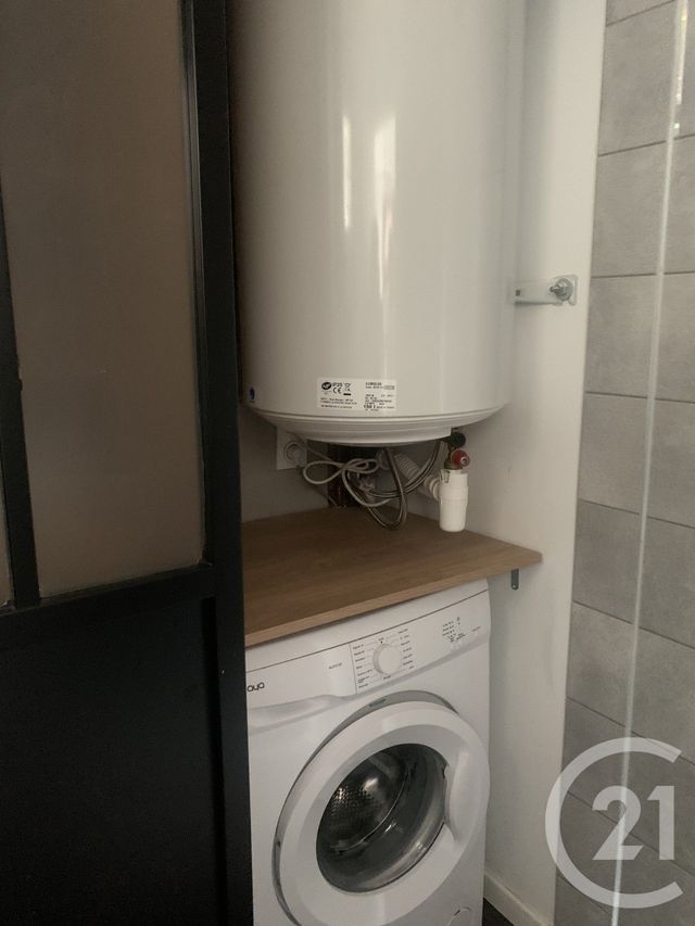 Appartement F3 &agrave; louer - 3 pi&egrave;ces - 38,50 m2 - Lisieux - 14 - BASSE-NORMANDIE