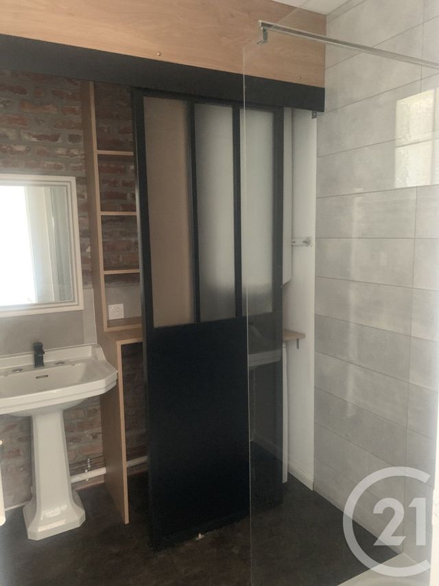 Appartement F3 &agrave; louer - 3 pi&egrave;ces - 38,50 m2 - Lisieux - 14 - BASSE-NORMANDIE