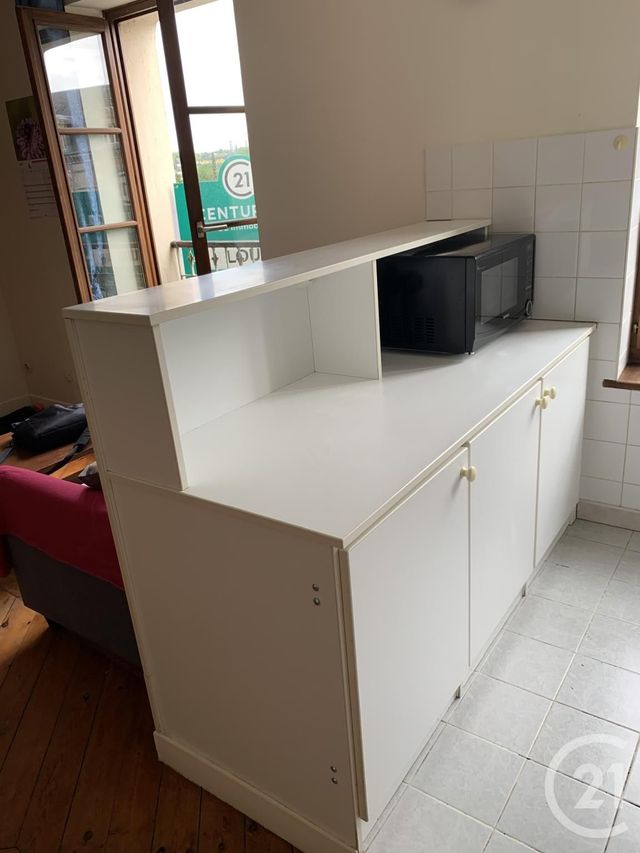 Appartement F2 &agrave; louer - 2 pi&egrave;ces - 36 m2 - Lisieux - 14 - BASSE-NORMANDIE