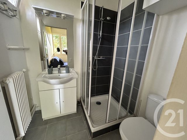 Appartement Studio &agrave; louer - 1 pi&egrave;ce - 16,94 m2 - Lisieux - 14 - BASSE-NORMANDIE