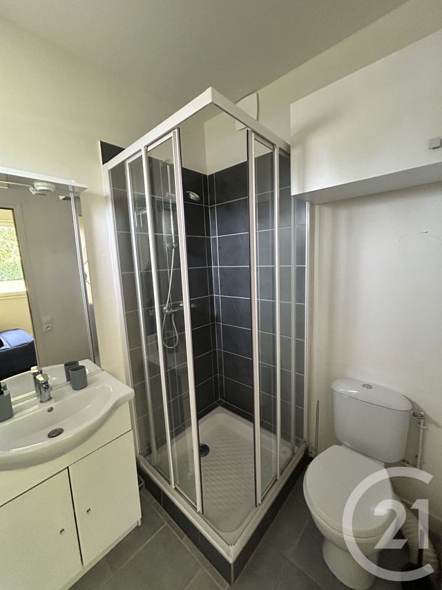 Appartement Studio &agrave; louer - 1 pi&egrave;ce - 16,94 m2 - Lisieux - 14 - BASSE-NORMANDIE