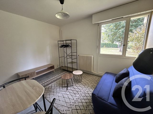 Appartement Studio &agrave; louer - 1 pi&egrave;ce - 16,94 m2 - Lisieux - 14 - BASSE-NORMANDIE
