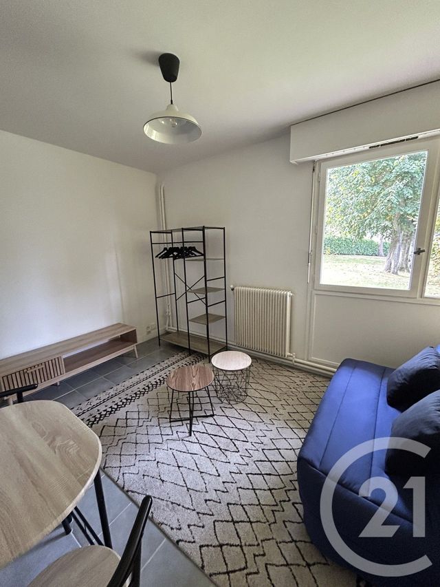 Appartement Studio &agrave; louer - 1 pi&egrave;ce - 16,94 m2 - Lisieux - 14 - BASSE-NORMANDIE