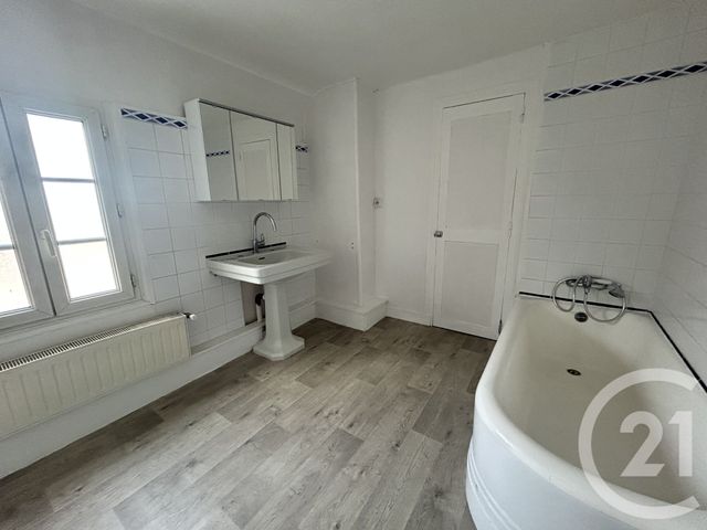 Appartement Duplex &agrave; louer - 8 pi&egrave;ces - 183 m2 - Livarot Pays D Auge - 14 - BASSE-NORMANDIE