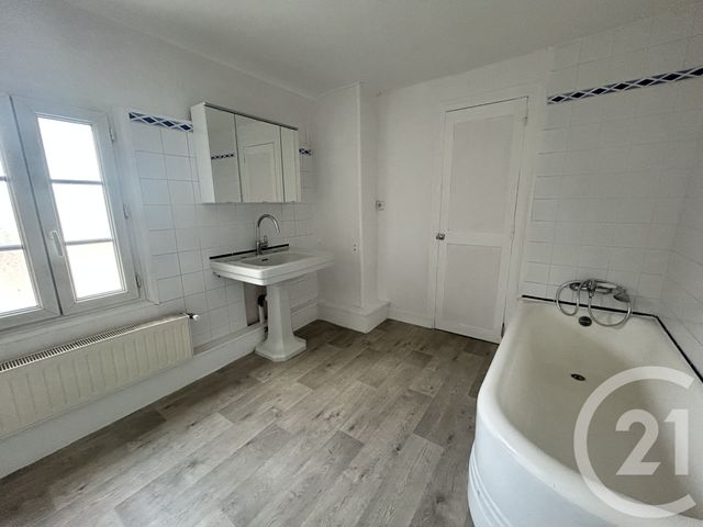 Appartement Duplex &agrave; louer - 8 pi&egrave;ces - 183 m2 - Livarot Pays D Auge - 14 - BASSE-NORMANDIE
