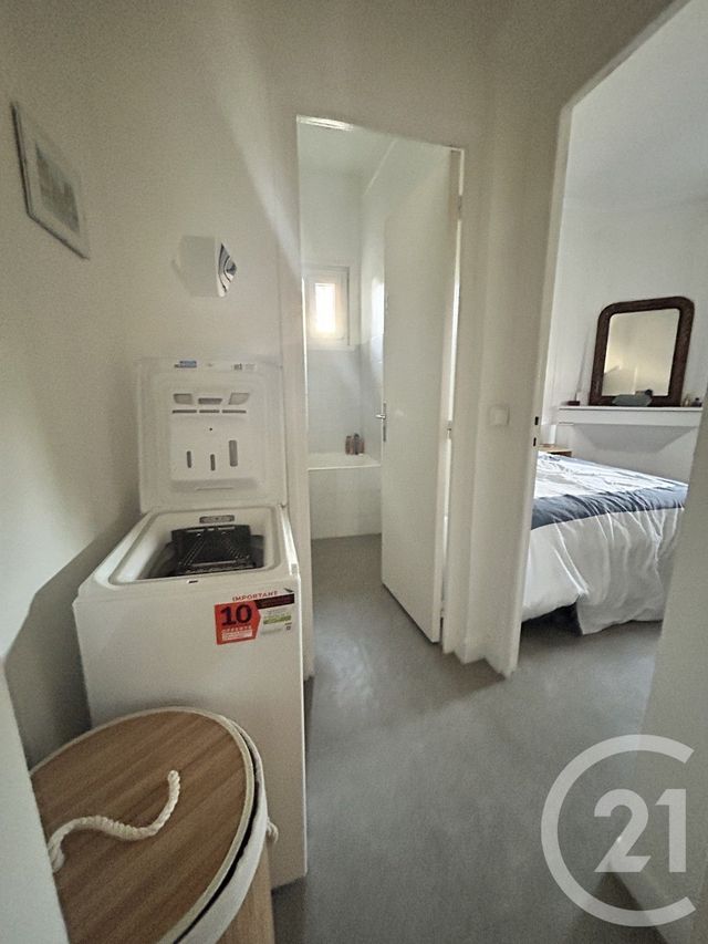 Appartement F2 &agrave; louer - 2 pi&egrave;ces - 39 m2 - Lisieux - 14 - BASSE-NORMANDIE