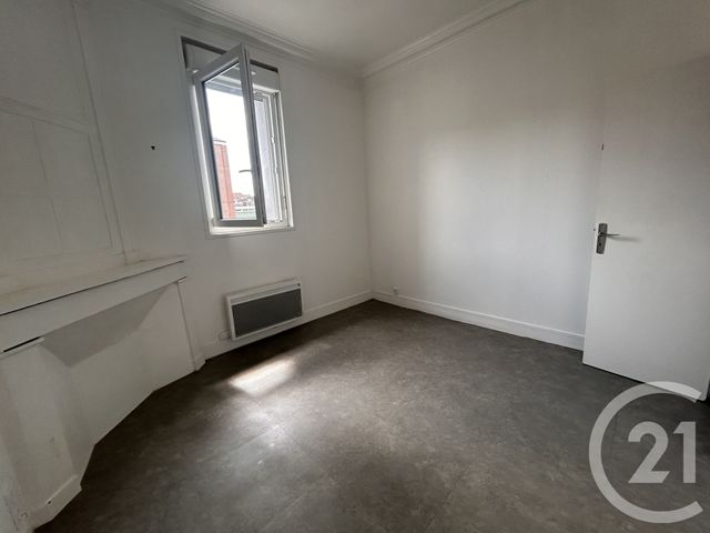 Appartement F2 &agrave; louer - 2 pi&egrave;ces - 39 m2 - Lisieux - 14 - BASSE-NORMANDIE