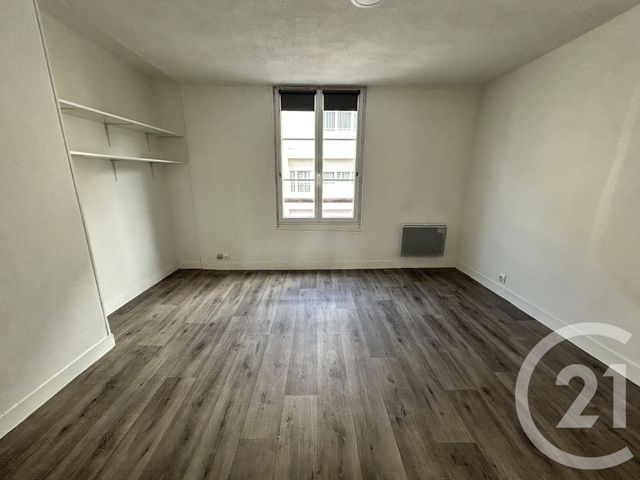 Appartement F1 &agrave; louer - 1 pi&egrave;ce - 30 m2 - Lisieux - 14 - BASSE-NORMANDIE