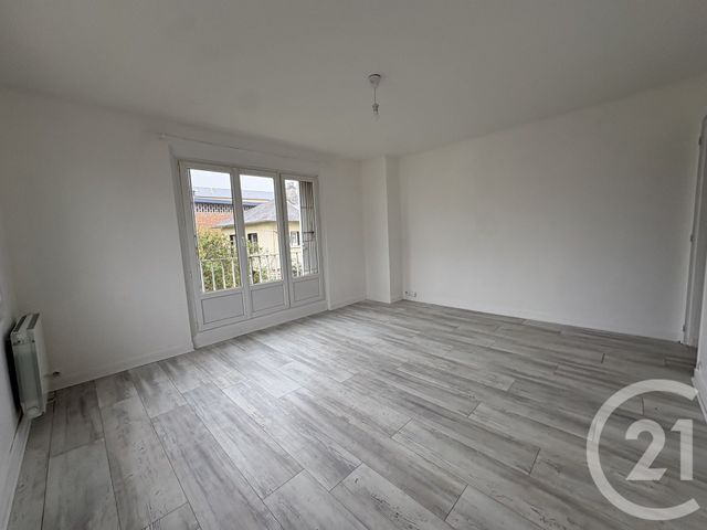 Appartement F3 &agrave; louer - 3 pi&egrave;ces - 64,30 m2 - Lisieux - 14 - BASSE-NORMANDIE
