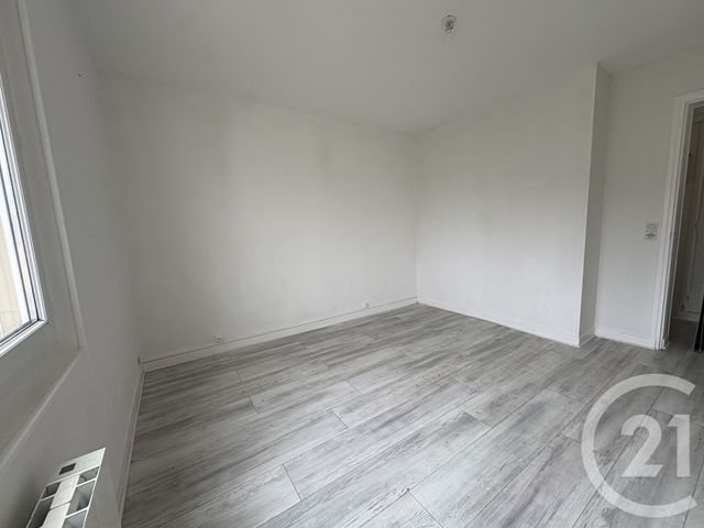 Appartement F3 &agrave; louer - 3 pi&egrave;ces - 64,30 m2 - Lisieux - 14 - BASSE-NORMANDIE