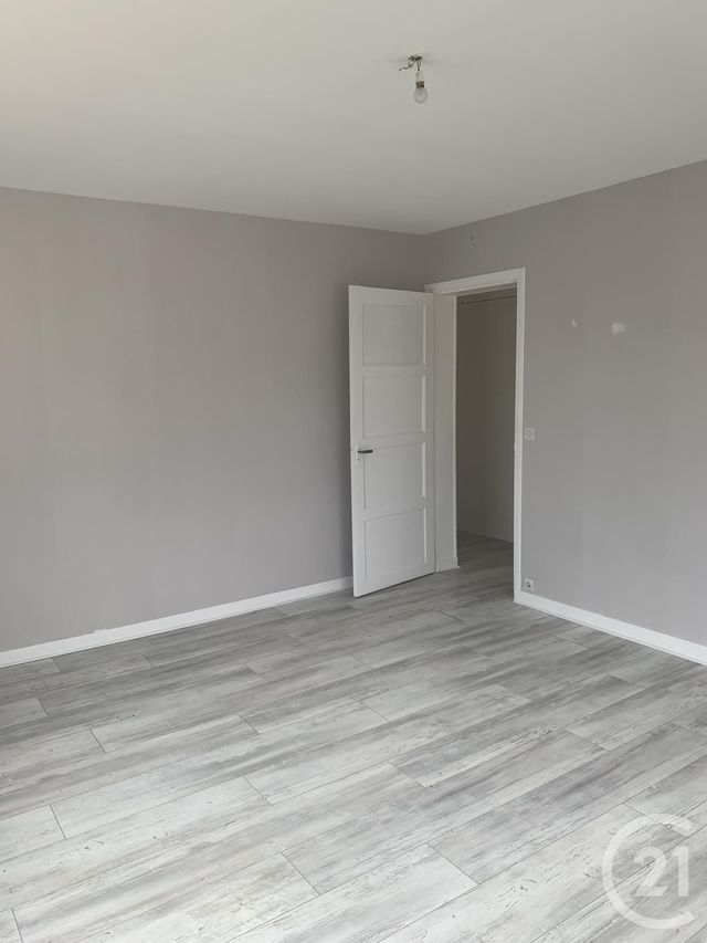Appartement F3 &agrave; louer - 3 pi&egrave;ces - 64,30 m2 - Lisieux - 14 - BASSE-NORMANDIE