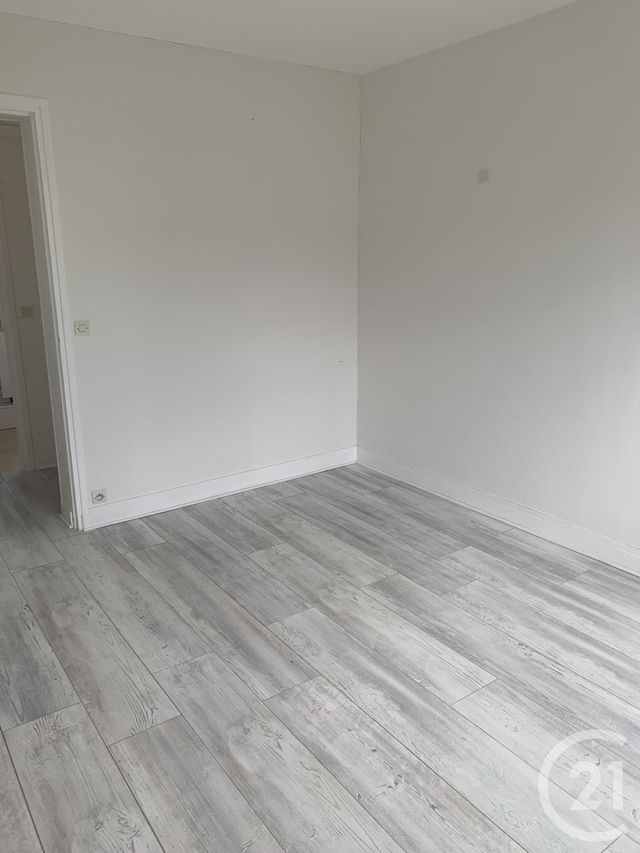Appartement F3 &agrave; louer - 3 pi&egrave;ces - 64,30 m2 - Lisieux - 14 - BASSE-NORMANDIE
