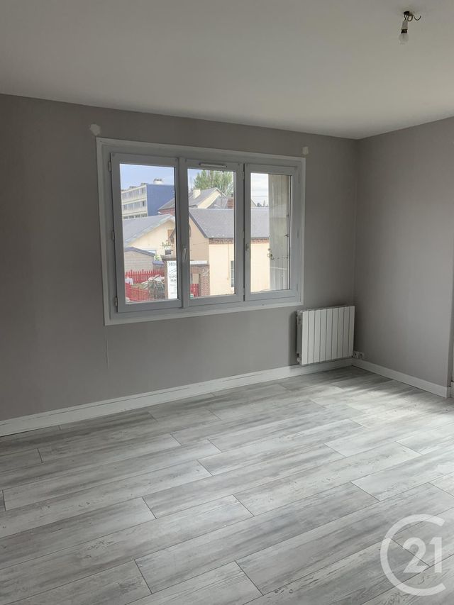 Appartement F3 &agrave; louer - 3 pi&egrave;ces - 64,30 m2 - Lisieux - 14 - BASSE-NORMANDIE