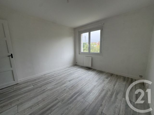 Appartement F3 &agrave; louer - 3 pi&egrave;ces - 64,30 m2 - Lisieux - 14 - BASSE-NORMANDIE