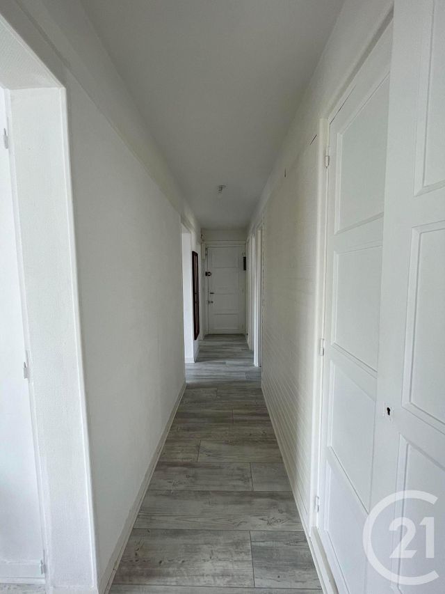 Appartement F3 &agrave; louer - 3 pi&egrave;ces - 64,30 m2 - Lisieux - 14 - BASSE-NORMANDIE