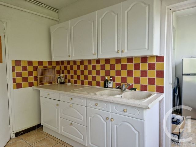 Appartement F2 &agrave; vendre - 2 pi&egrave;ces - 50,30 m2 - Lisieux - 14 - BASSE-NORMANDIE