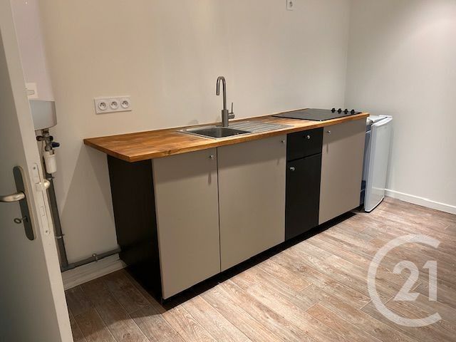 Appartement Studio &agrave; louer - 1 pi&egrave;ce - 19 m2 - Lisieux - 14 - BASSE-NORMANDIE